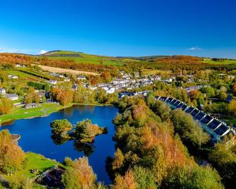 Aughrim Holiday Village - Aughrim - Vista del exterior