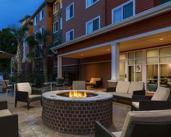 Residence Inn by Marriott Charleston North/Ashley Phosphate - נורת' צ'רלסטון - פטיו