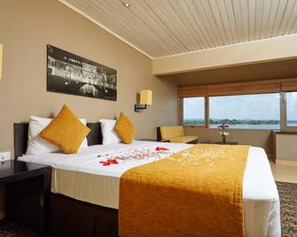 The Lake Hotel - Polonnaruwa