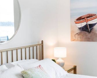 Beachfront Luxury Suite #19 at The Beach - Campbell River
