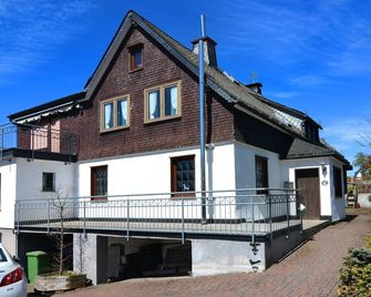 Detached House With Sauna Near Ski Lifts - Winterberg - Bâtiment