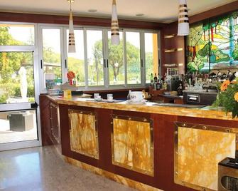 Complesso Termale Vescine - Castelforte - Front desk