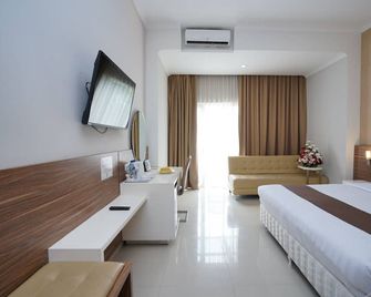 Lorin Sentul Hotel - Bogor - Habitación