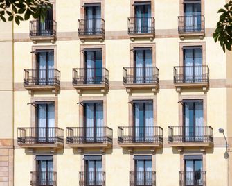 H10 Port Vell - Barcelona - Building