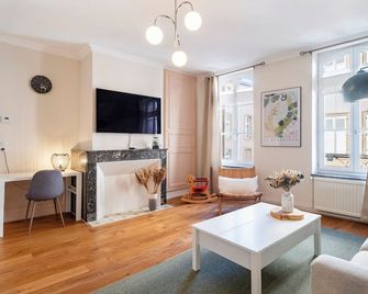 Le Charlise - Metz - Wohnzimmer