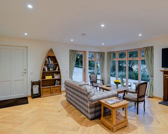 Black Sheep Hotels Cabins - Spean Bridge - Huiskamer