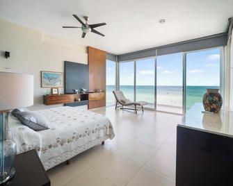 Beach House Featured In Airbnb Tv Ads! - Telchac Puerto - Habitación