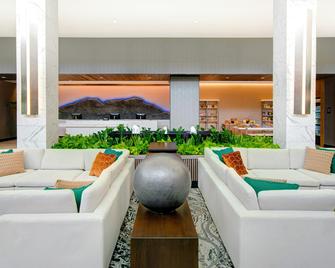 Embassy Suites by Hilton Alpharetta Halcyon - Alpharetta - Lobby