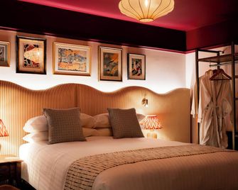 The Bull Hotel - Bridport