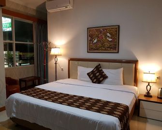 Rene Hotel - Yogyakarta - Bedroom