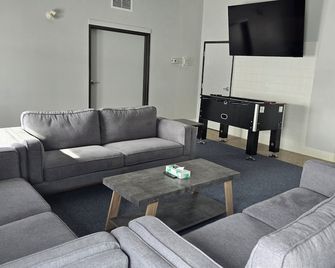 The Kanata Bonnyville - Бонівіл - Вітальня