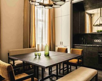 Mondovi Luxury Suites - Paris - Dining room
