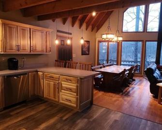 Pocono Mountain Retreat - Cresco