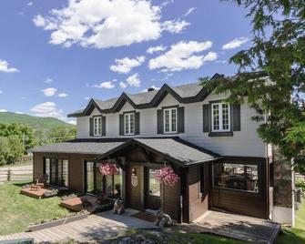 Auberge Sauvignon - Mont-Tremblant - Building