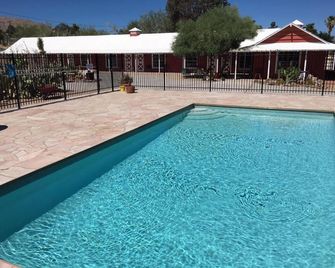 Joshua Tree Ranch House - Joshua Tree - Piscina