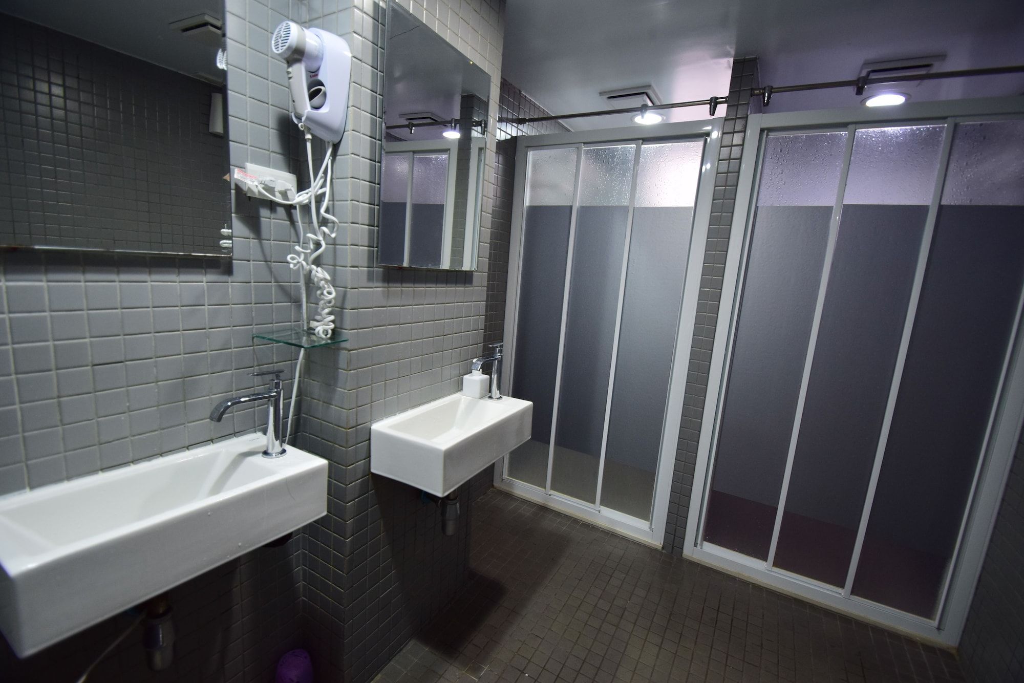 Inn Cube - Gongyuan Road - טאיפיי