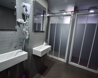 Inn Cube - Gongyuan Road - Taipei