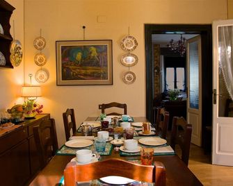 Villa Ucci - Onno - Comedor