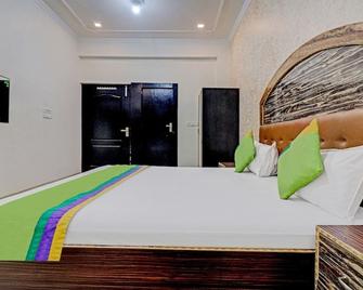 Radha Palace - Mathura - Schlafzimmer