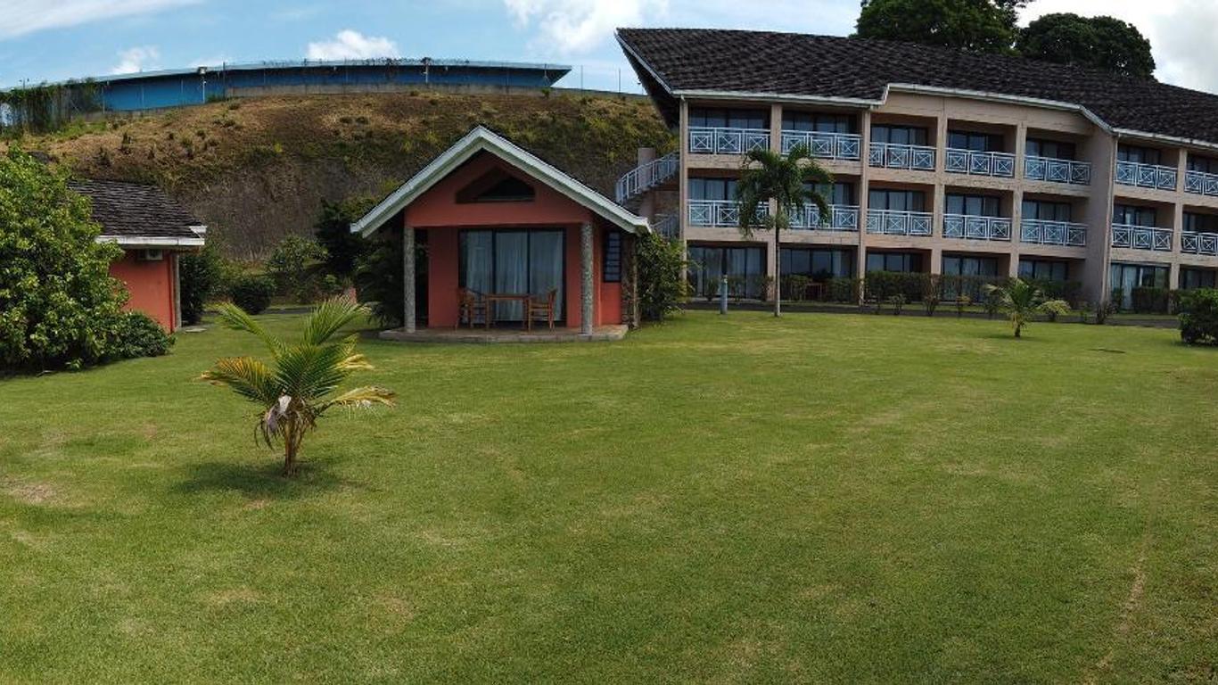 Tiki Hotel Hospitality School of Tahiti