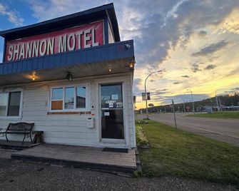Shannon Motel - Fort Nelson - Edifício