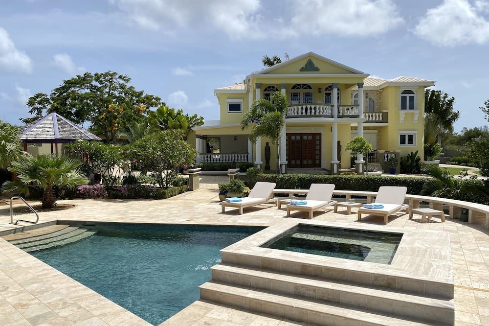 DragonFly Studio, a charming place dedicated to relaxation - ذي فالي - حوض السباحة