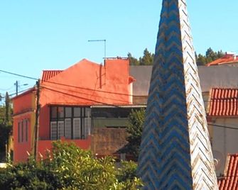 Sintra Small Hostel - Sintra - Outdoors view