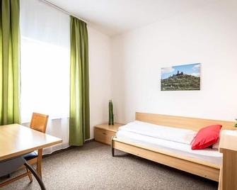 Hotel an der Burg - Gießen - Schlafzimmer