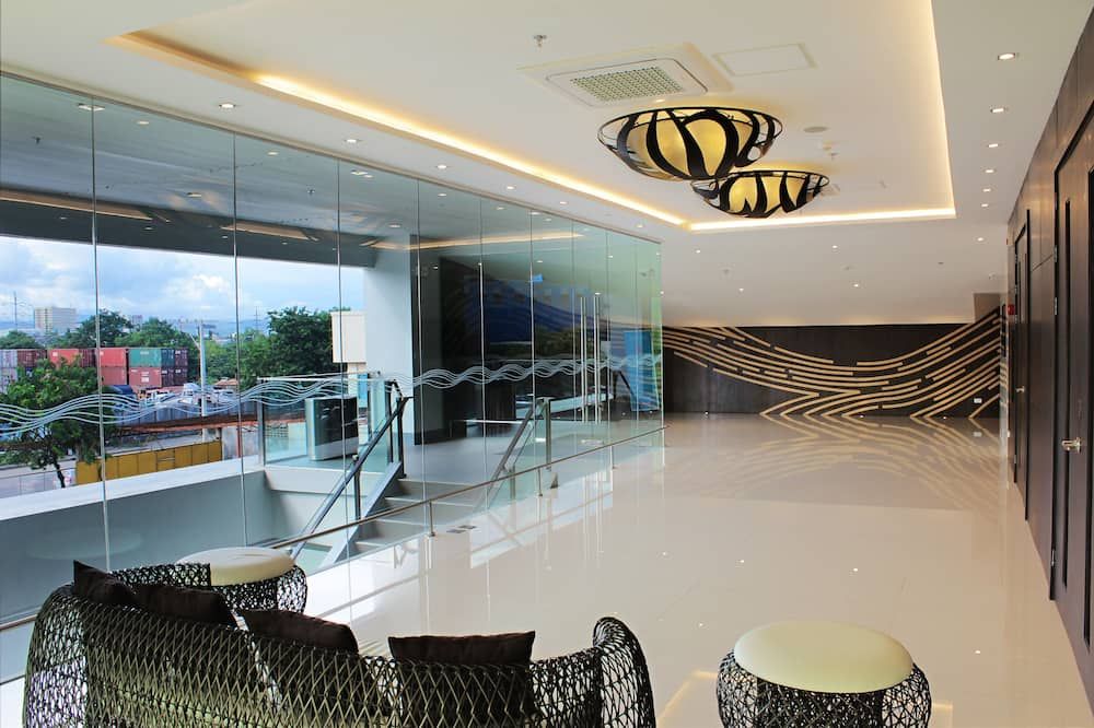 Bayfront Hotel Cebu North Reclamation