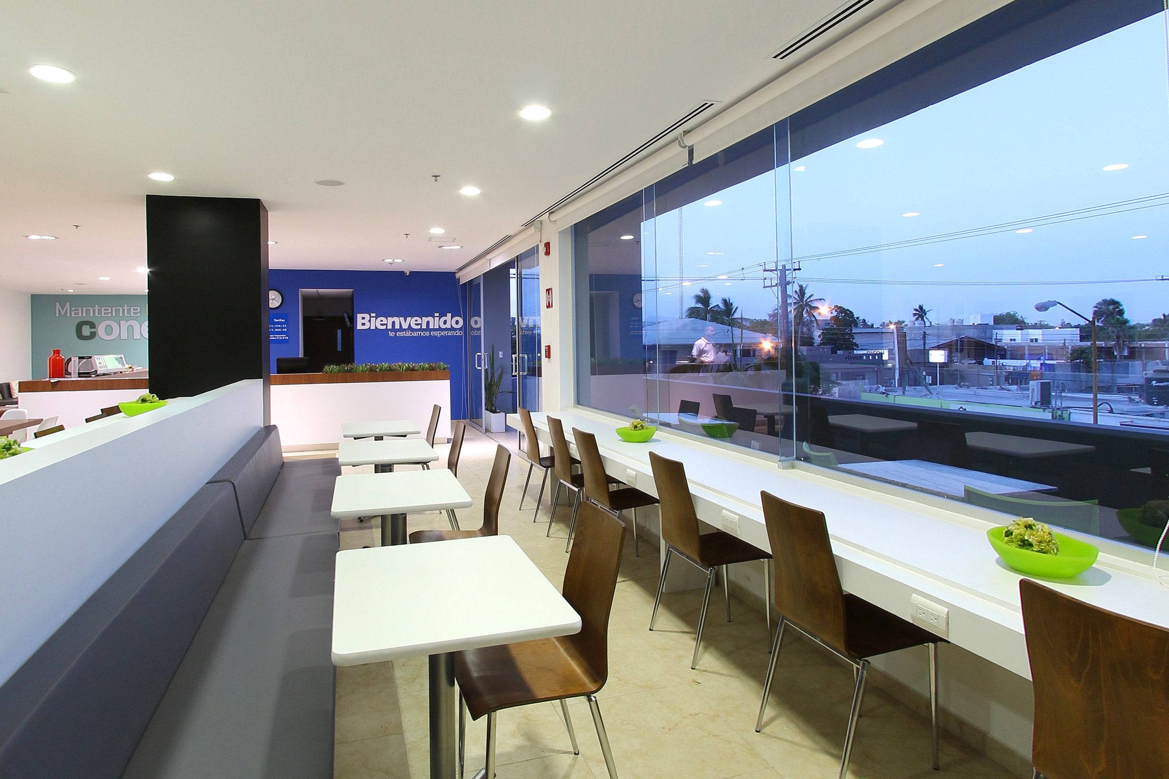 وان لا باز هوتل - لاباز - مطعم