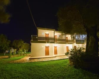 Olive Grove Resort - Kavos - Bâtiment