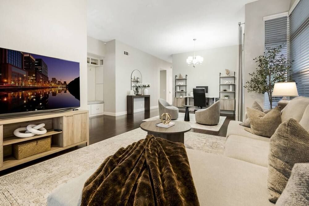 Stylish 3-bedroom Single story house with Dual EV Charger in sunny San Diego - סן דייגו - סלון