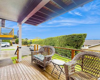 Sound Design - Tacoma - Balcón