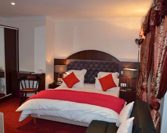 Hotel Regina Montmartre - Paris - Chambre