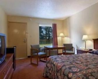 Homelodge Newnan - Newnan - Habitación