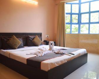 Good Stays - Nerul - Bedroom