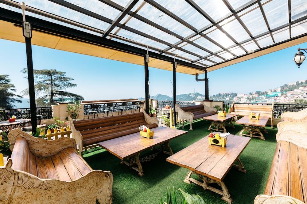 Hotel Willow Banks Shimla - שימלה - מרפסת