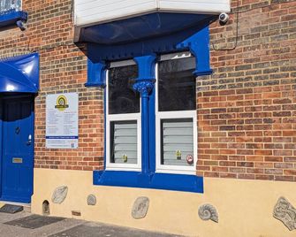 Jurassic Bay Holidays - Weymouth - Building