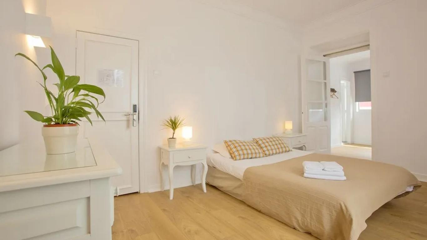 Amar Hostel & Suites