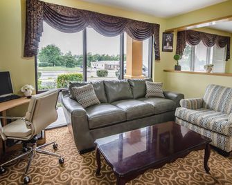 Quality Inn Franklin South - Franklin - Wohnzimmer