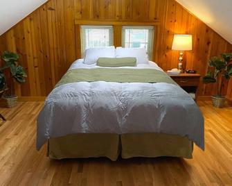 Magnificent! Pro Cleaned, Self Check In Sleeps 10 - Racine - Makuuhuone