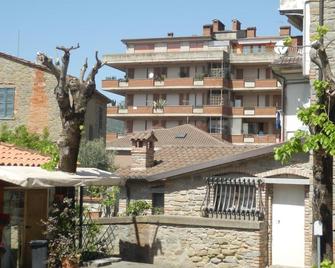 Appartamento Victor - Tuoro sul trasimeno - Edificio