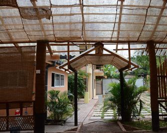 Hotel Thilon - Katunayake - Utomhus