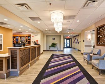 Hampton Inn & Suites Ashland - Ashland - Lobby