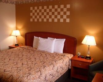 Forest Plaza Motel - Mount Forest - Bedroom