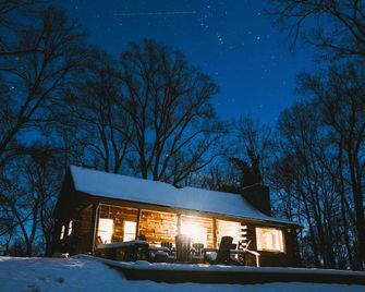 An upscale log cabin - Casanova - Rakennus