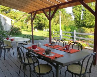 La Ferme de l'isle et sa Roulotte - Avaray - Patio