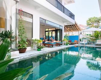 An Bang Beach Dolphin Homestay - Hoi An - Pool