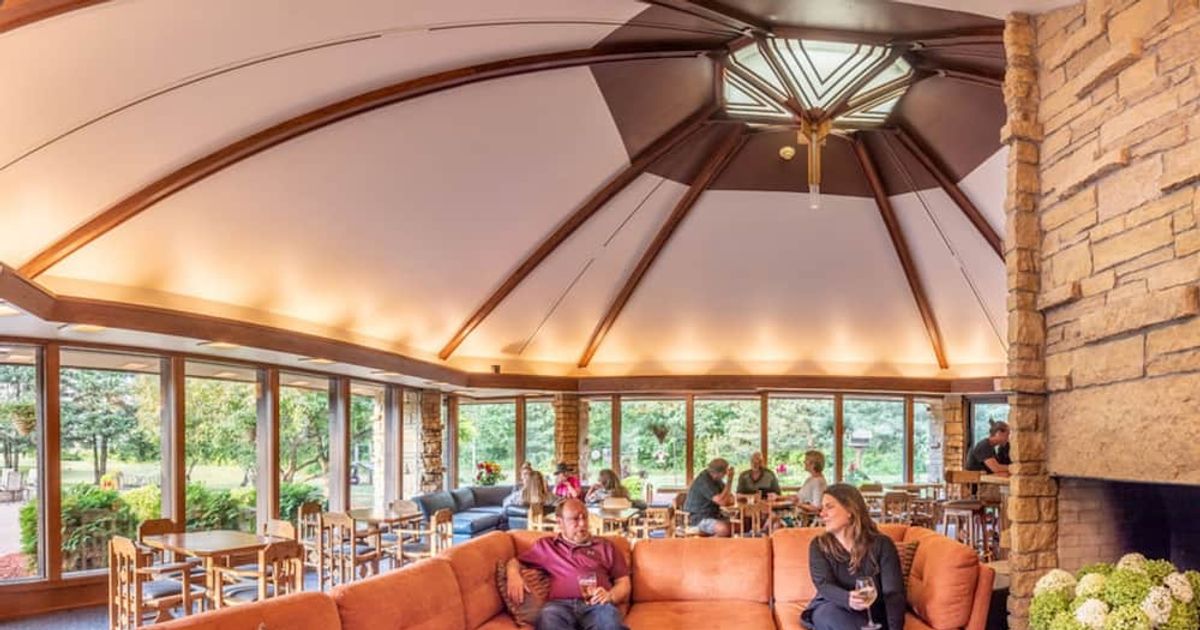 Spring Valley Inn from $181. Spring Green Hotel Deals & Reviews - KAYAK