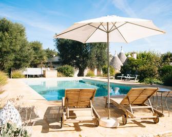 Trullo Santangelo - Ceglie Messapica - Basen